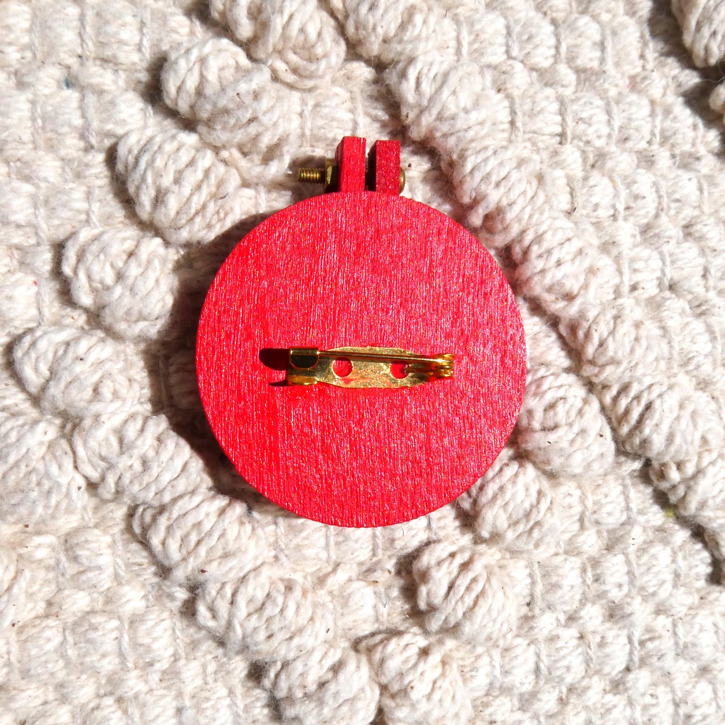 Broche brodé main - Ouin Ouin Club