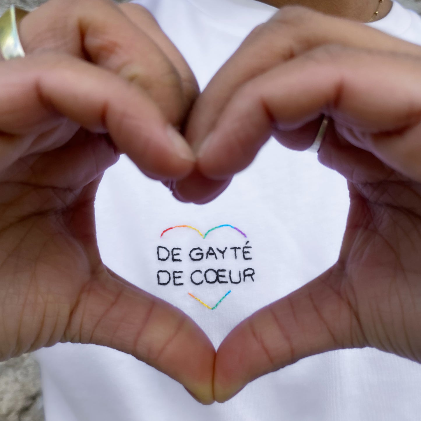 T-shirt brodé main - De gayté de coeur
