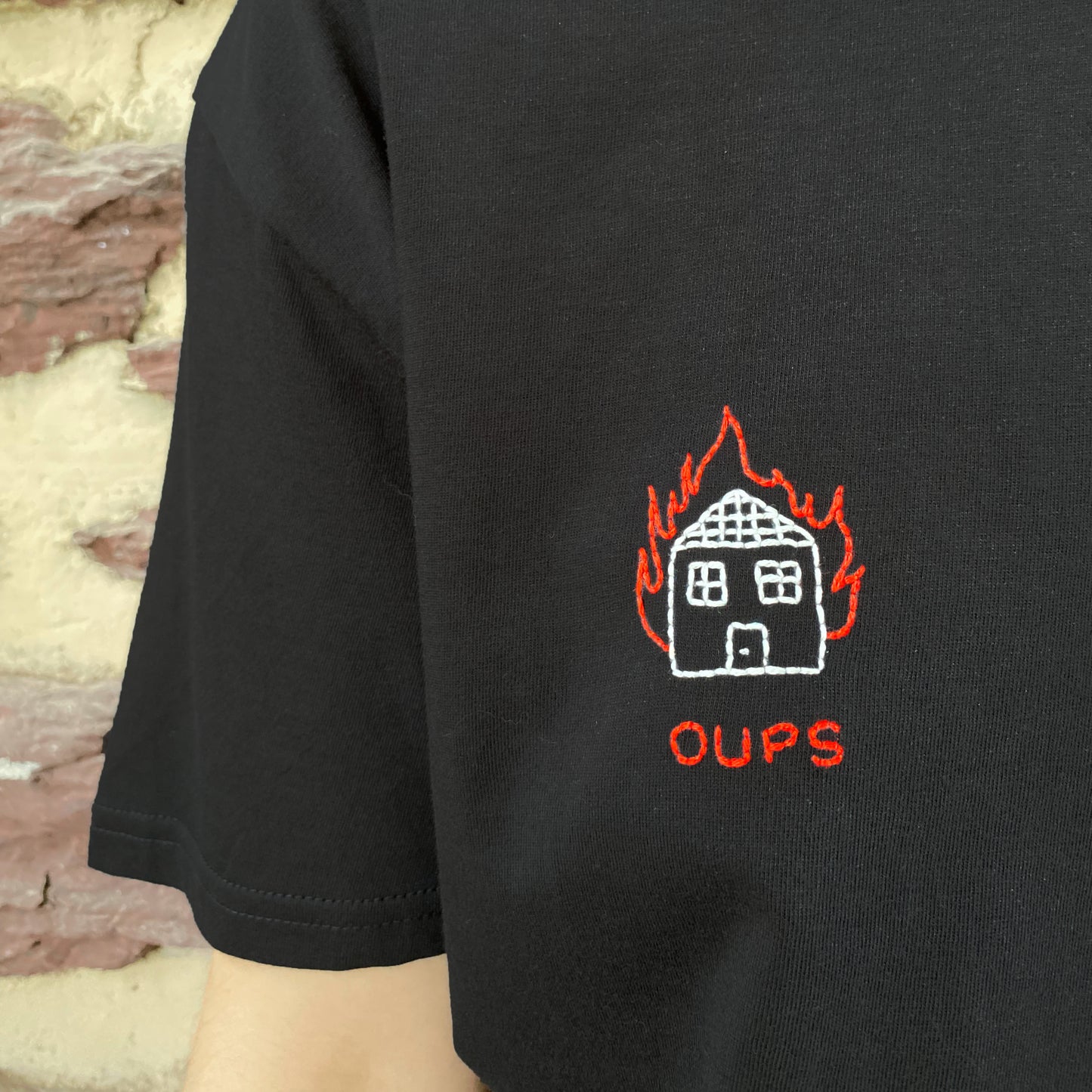 T-shirt brodé main - Oups