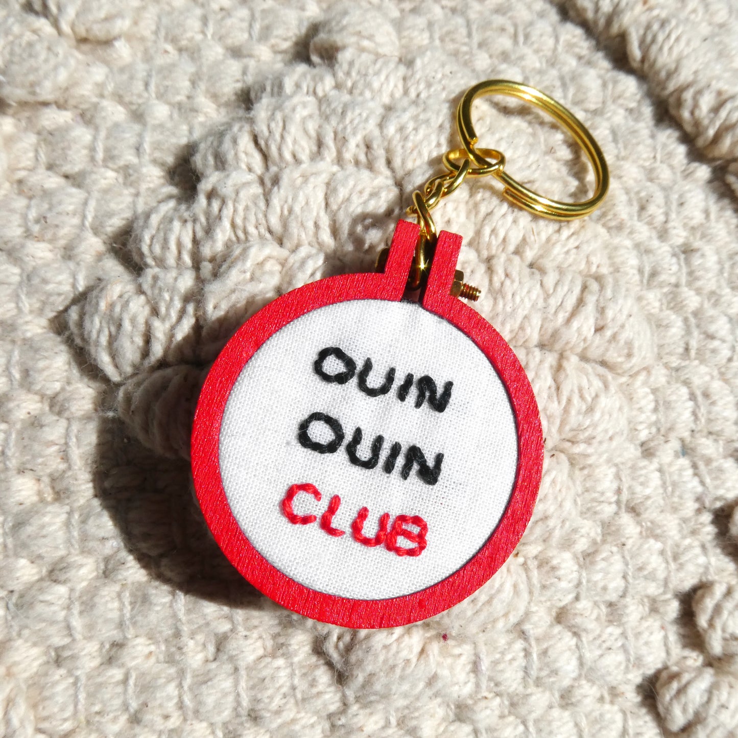 Porte-clés brodé main - Ouin Ouin Club