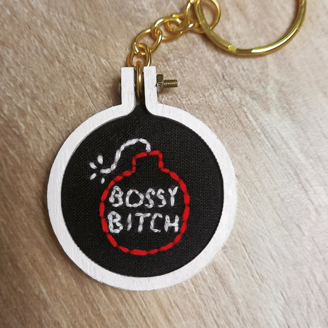 Porte-clés brodé main - Bossy