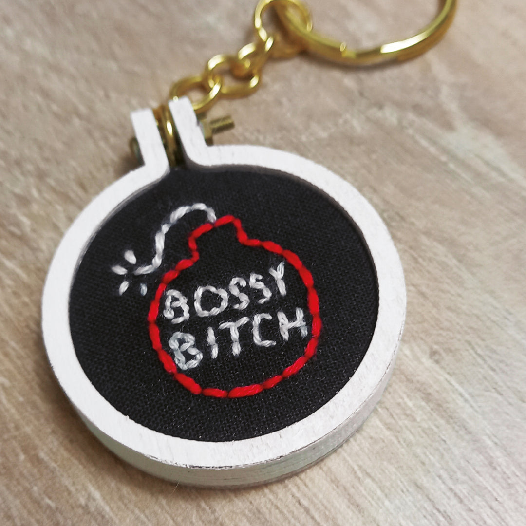 Porte-clés brodé main - Bossy