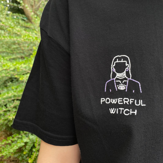 T-shirt brodé main - Powerful Witch