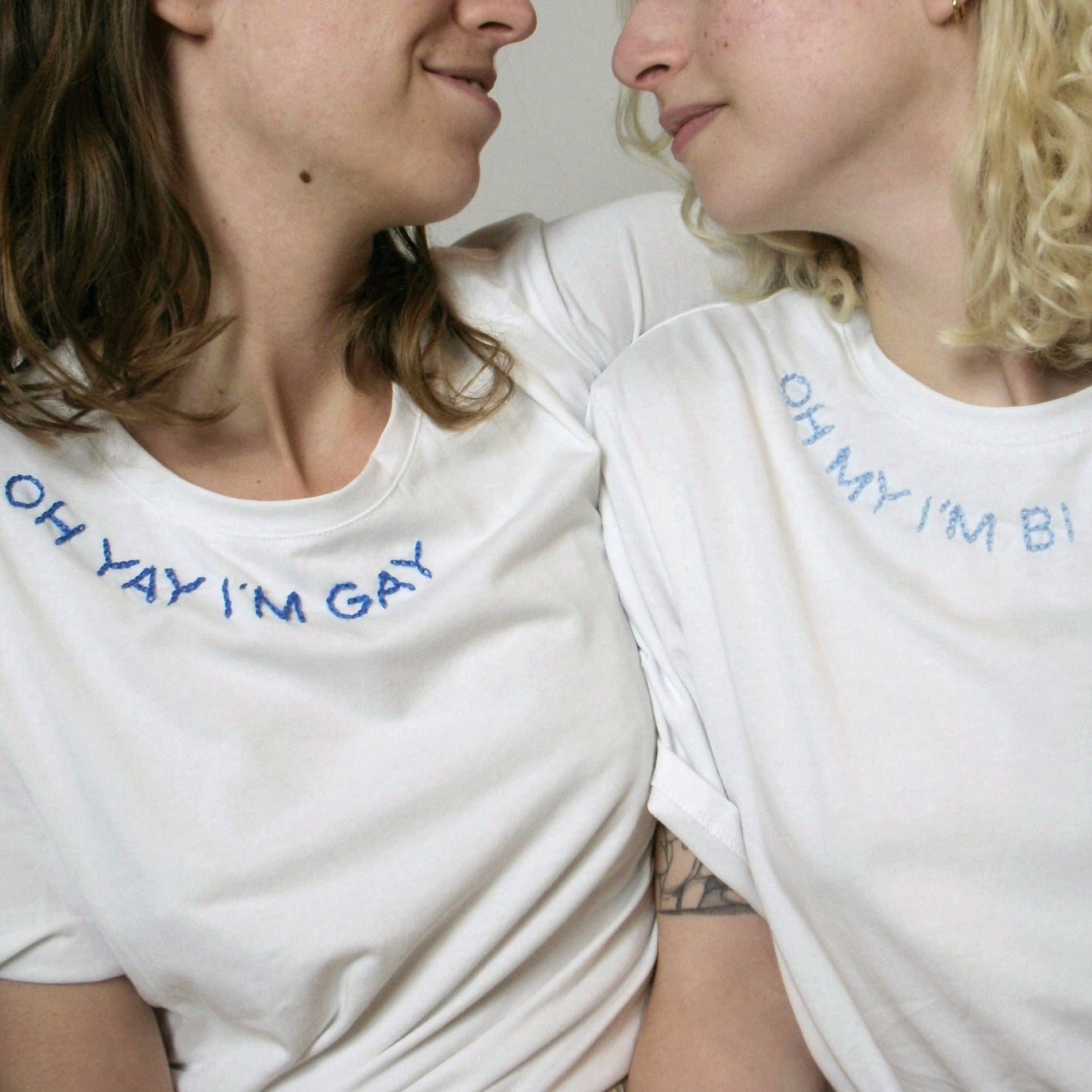 T-shirt brodé main - Oh my, I'm Bi
