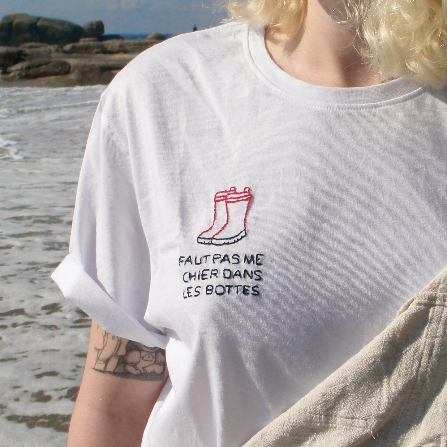 T-shirt brodé main - Les bottes